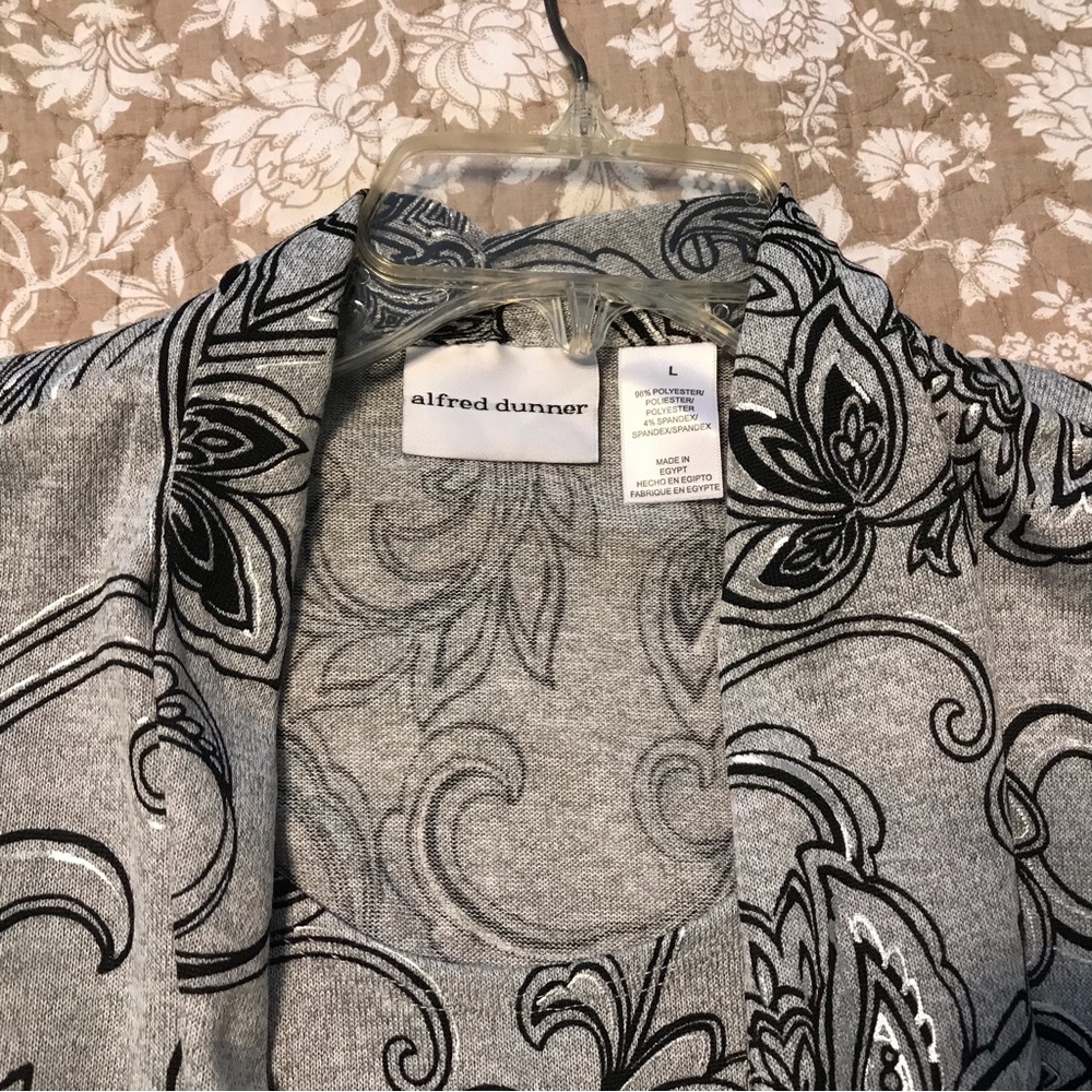 Alfred Dunner Black and Gray Paisley Blazer - Picture 4 of 5